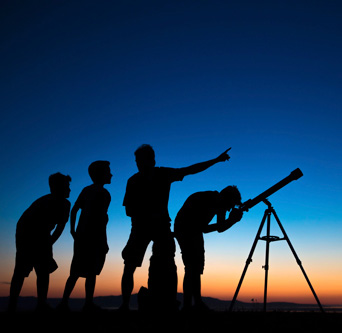 A family stargazing