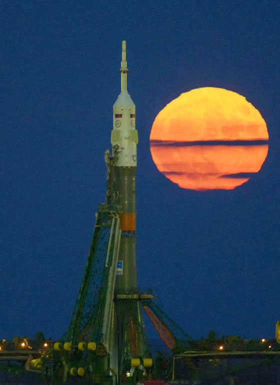 Super Moon and Soyuz